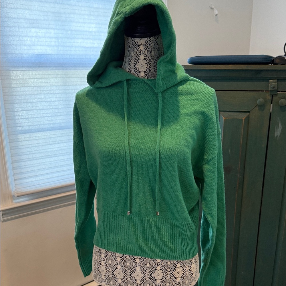 Frame Denim Vibrant Green Cashmere Sweater